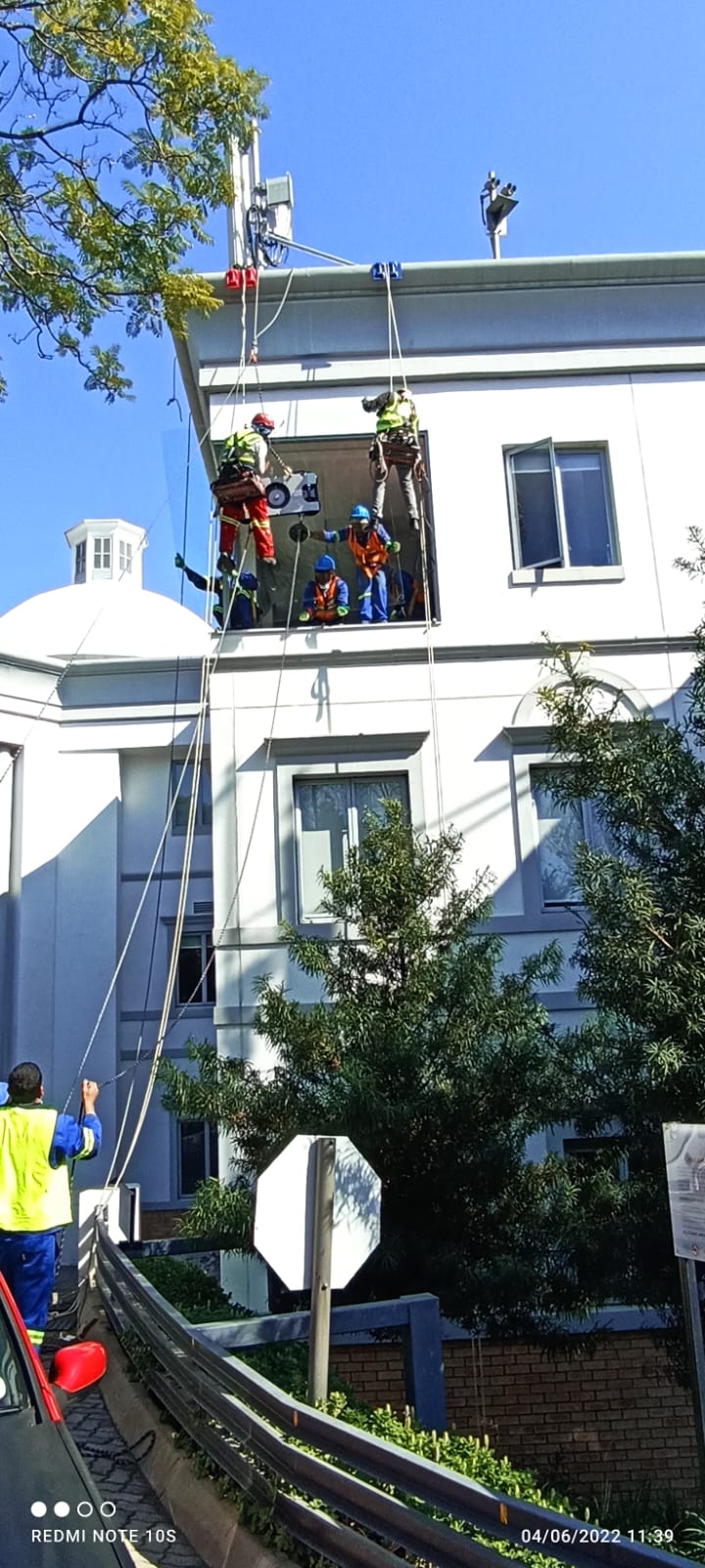 Glass installation, Sandhurst Sandton