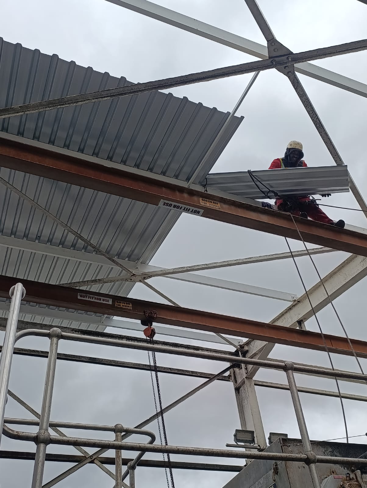 Roofing, Isando
