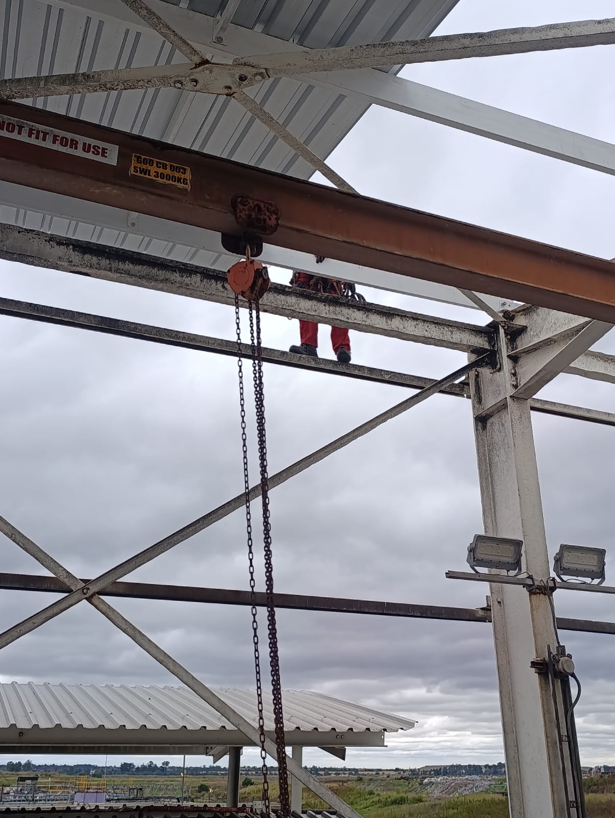 Roofing, Isando