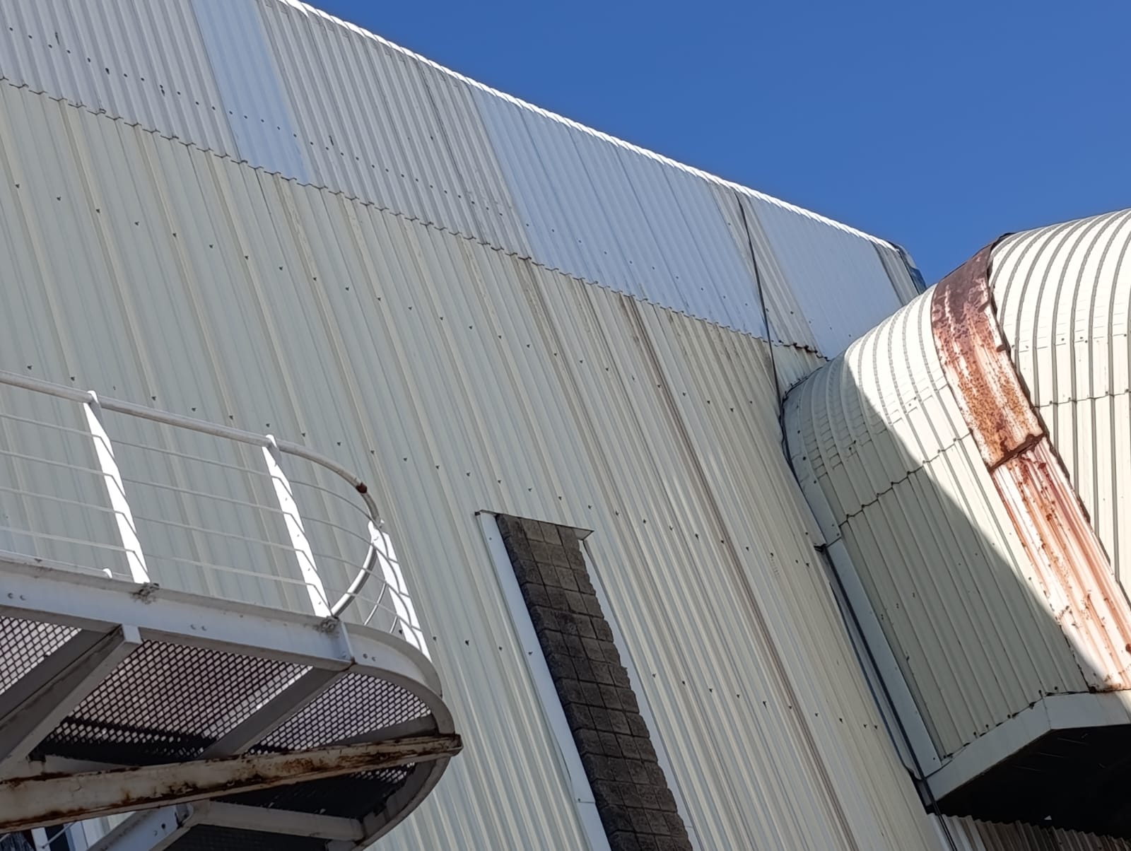 Side sheeting installation, Isando