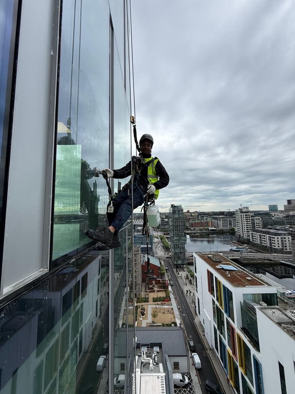 Window washing, Sandton