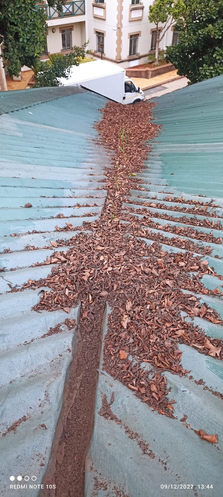 Gutter cleaning, Pretoria Hatfield